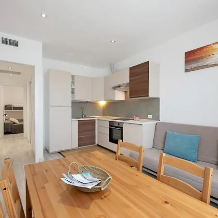 Bilocale Mezzano In Centro דירה *