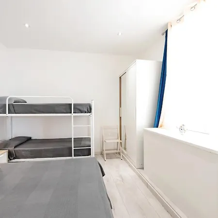 Apartamento Bilocale Mezzano In Centro