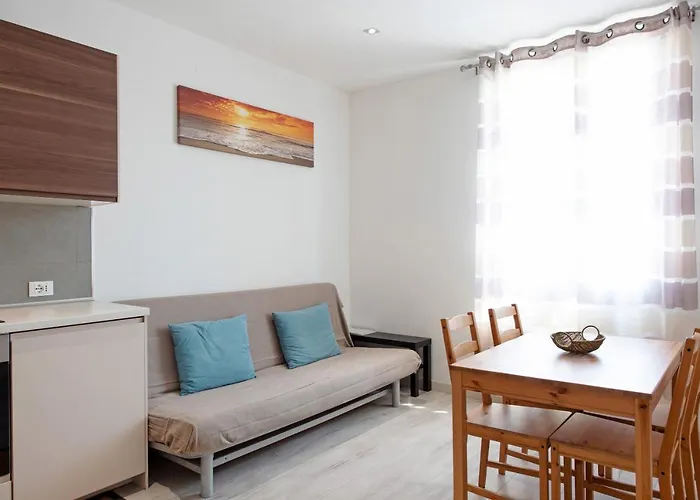 Bilocale Mezzano In Centro Appartement Varazze